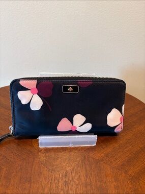 Kate Spade Floral Zip Around accordion wallet BLACK pink white plum nylon  EUC